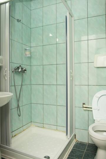 Фото номера Трехместный номер Курортные отели Cormoran Resort г. Uzlina 2
