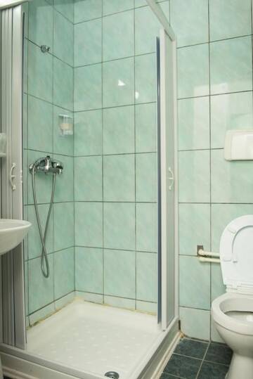 Фото номера Трехместный номер Курортные отели Cormoran Resort г. Uzlina 7